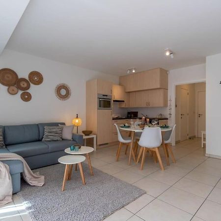 'Blue Sea' - Studio In Ostend With Private Parking Appartement Buitenkant foto