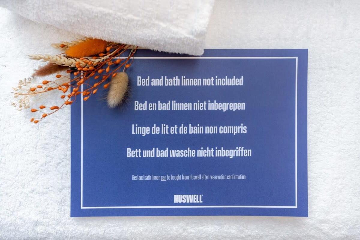 'Blue Sea' - Studio In Ostend With Private Parking Appartement Buitenkant foto