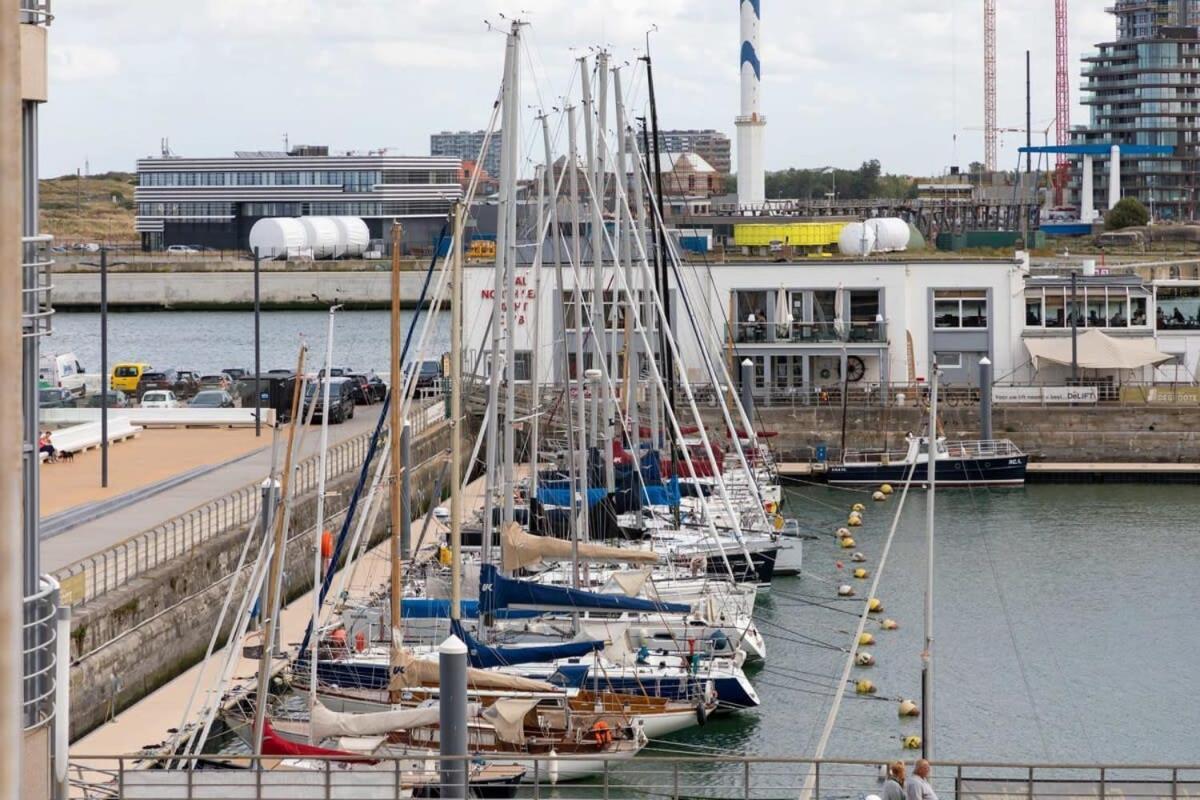 'Blue Sea' - Studio In Ostend With Private Parking Appartement Buitenkant foto